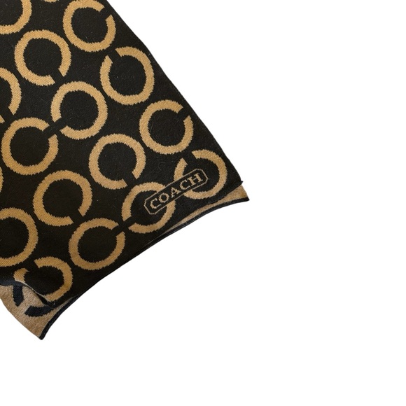 Coach Signature C Knit Scarf - Picture 2 of 3